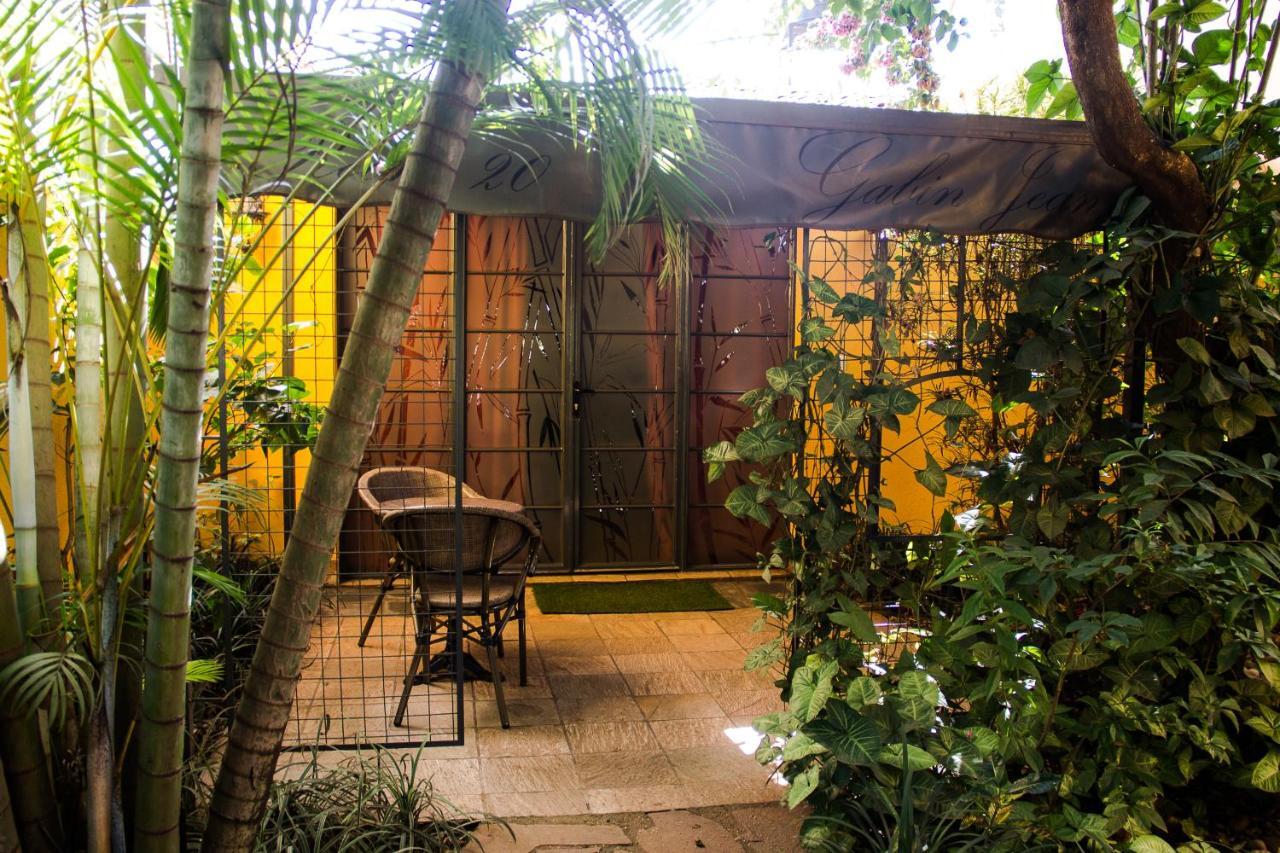 Hotel Bougainviller Kampala Exteriör bild