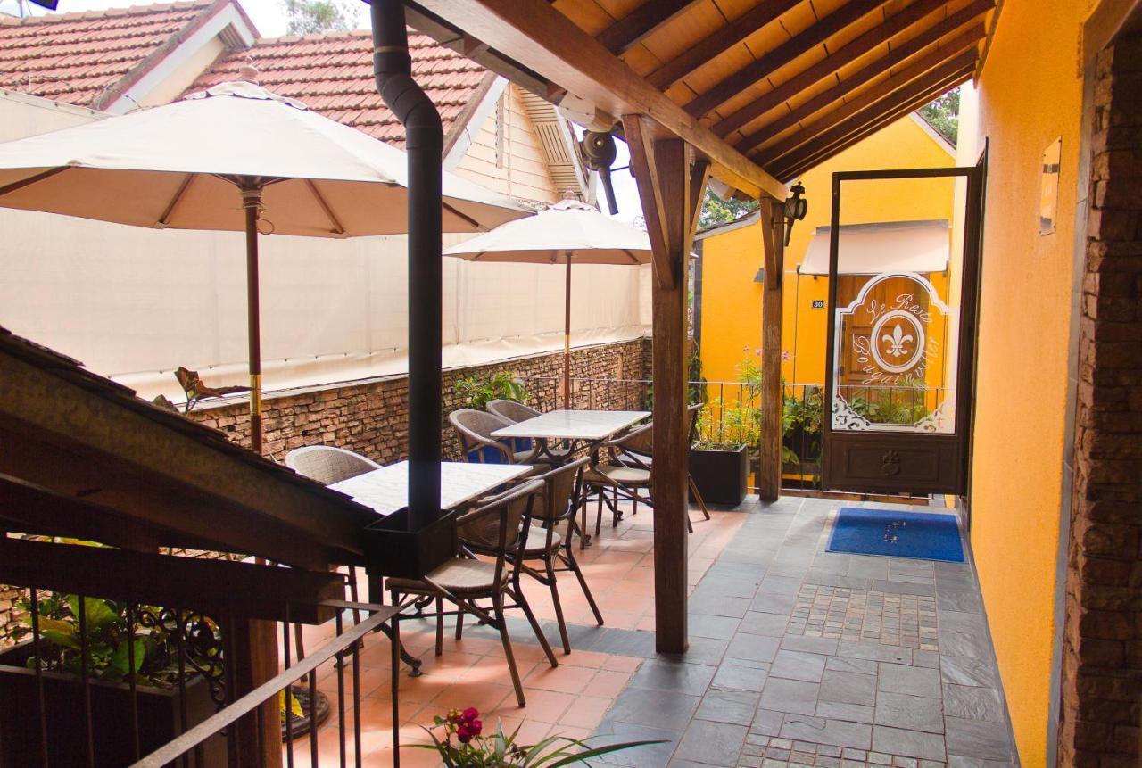 Hotel Bougainviller Kampala Exteriör bild