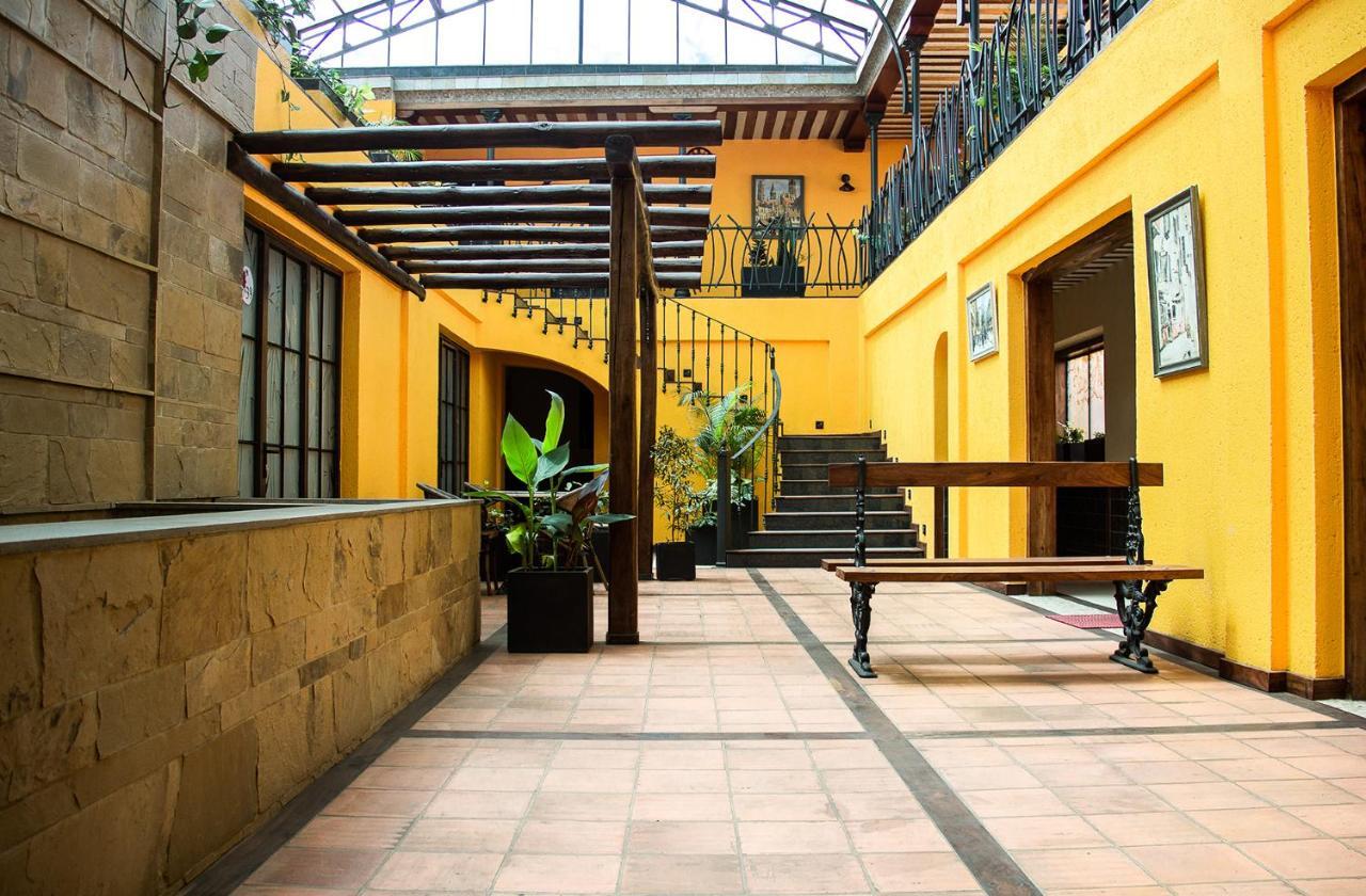 Hotel Bougainviller Kampala Exteriör bild